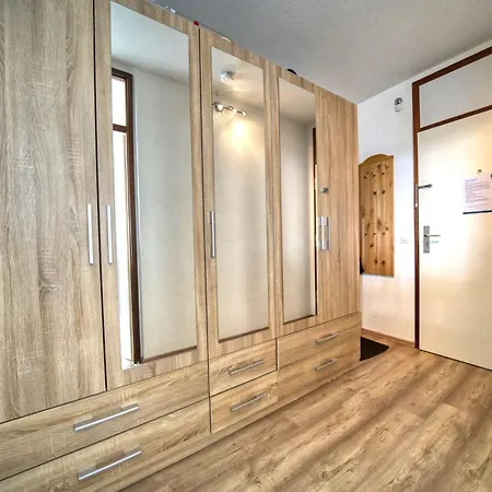 - Haus P, App 0p0504 Lägenhet